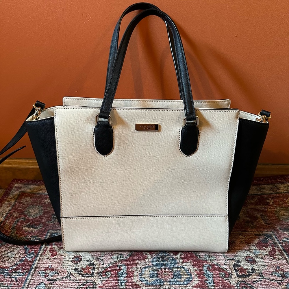 Beautiful, barely worn black and cream large Kate Spade purse